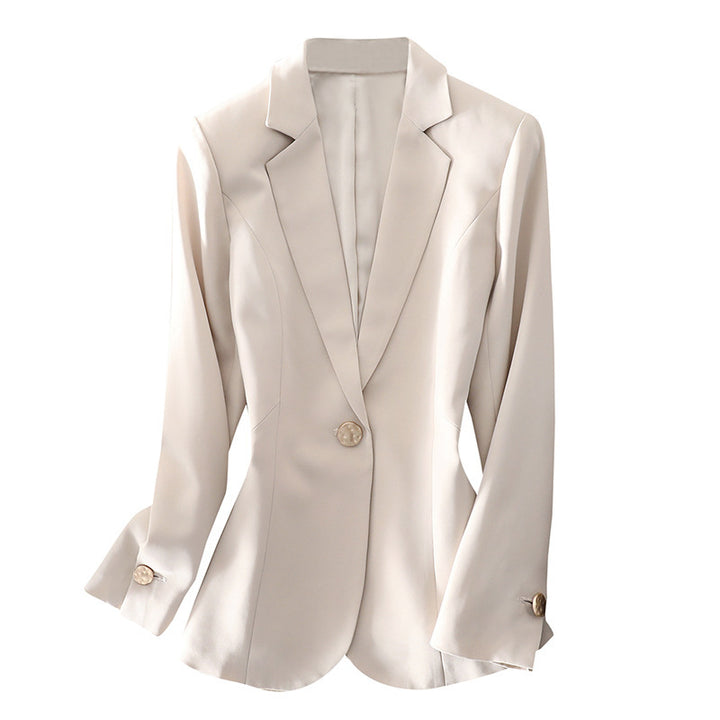 Dame stilfuld blazer med en række knapper og moderne snit Stilla