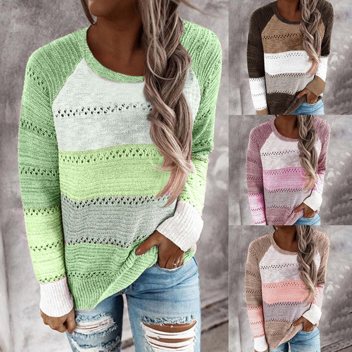 Kvinders strikket sweater med moderne striber og fine blonder mønstre Stilla