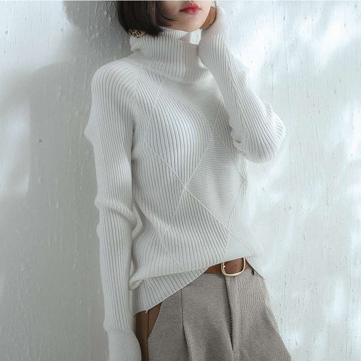Kvindernes strikket sweater med opretstående krave og tekstureret design Stilla