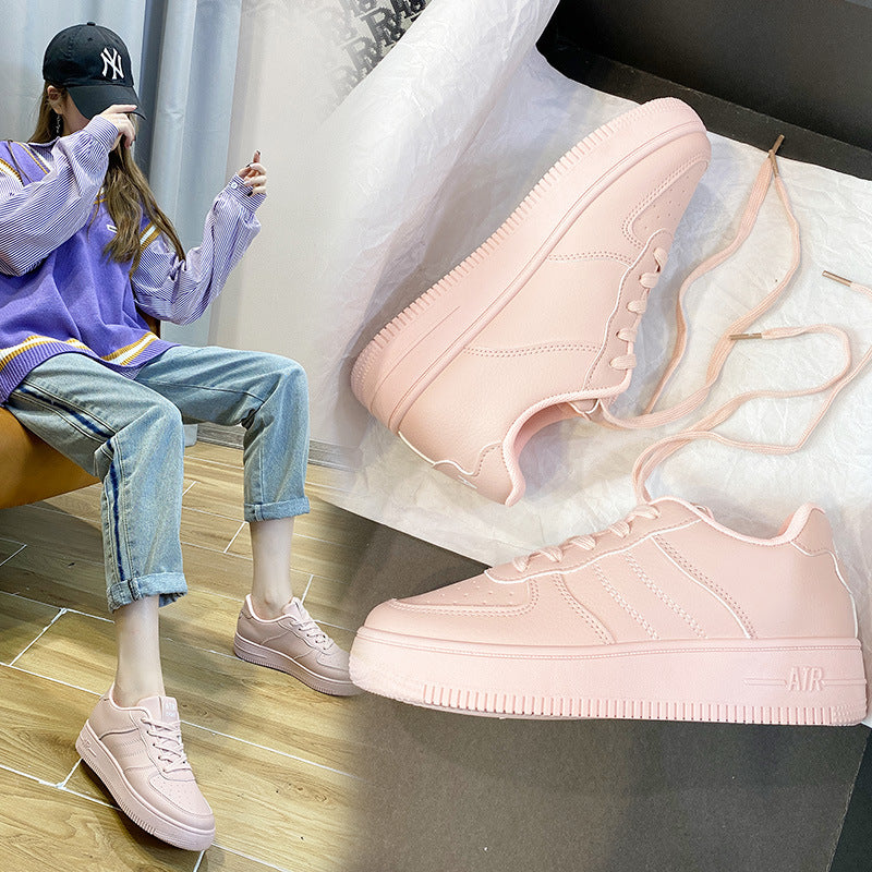 Dame Sporty Sneakers i minimalistisk design med åndbar overfladestruktur og skridsikker sål Stilla