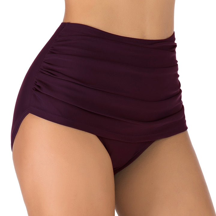 Dame Ruffle Shorts Badedragt med figurskabende design og høj talje Stilla