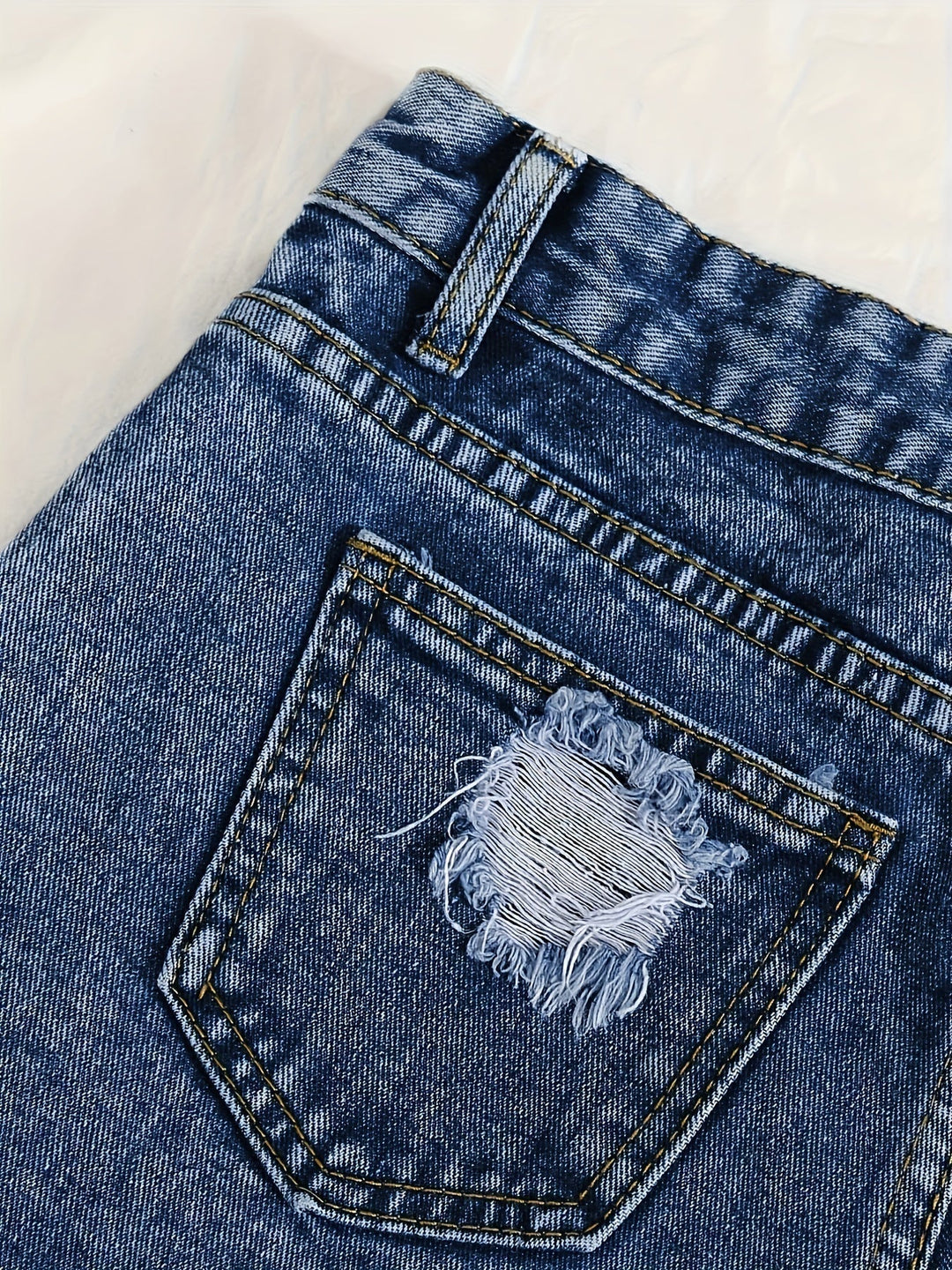 Stilla | Himmelblå Denimshorts Med Flosset Kant Og Rifter