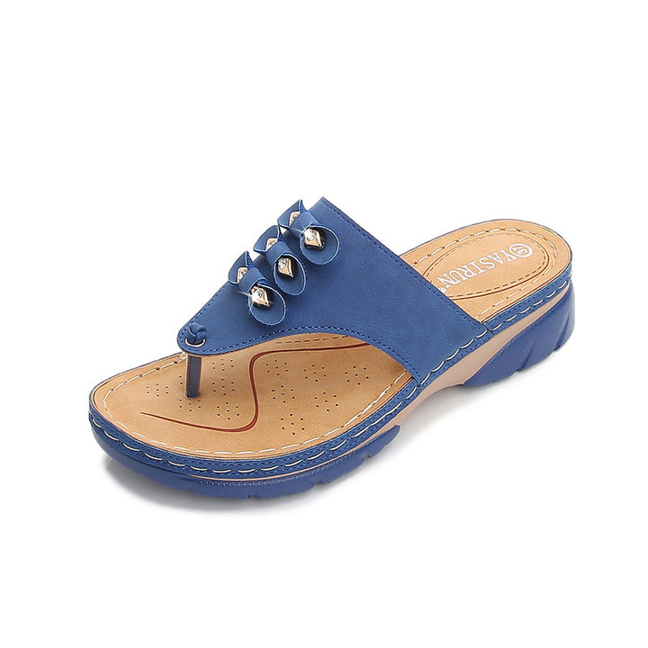 Dame flip-flops med modiske dekorelementer Stilla