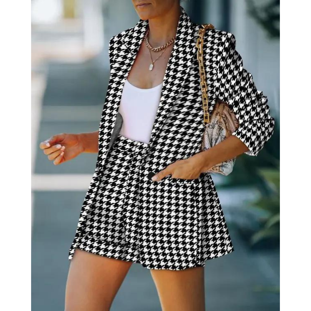 Stilla | Sæt med Blazer og Shorts