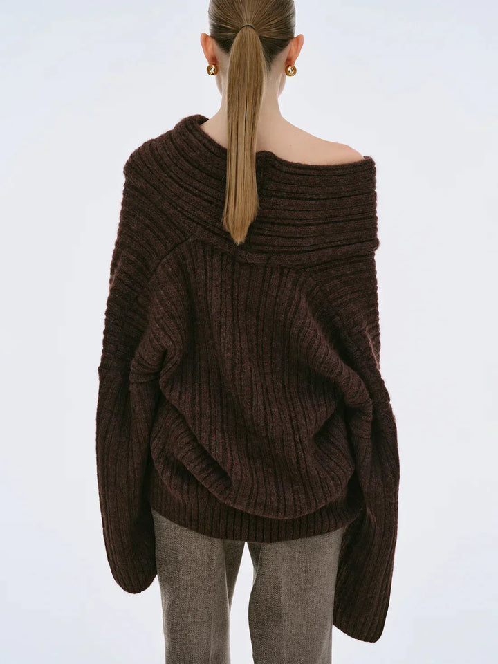Stilla | Oversize-strikpullover med stigende V-udskæring