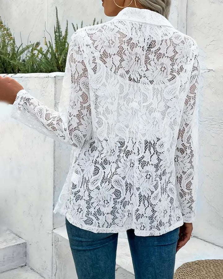 Skovae | Elegant, Ensfarvet Frakkes med Blomster Spids Krave