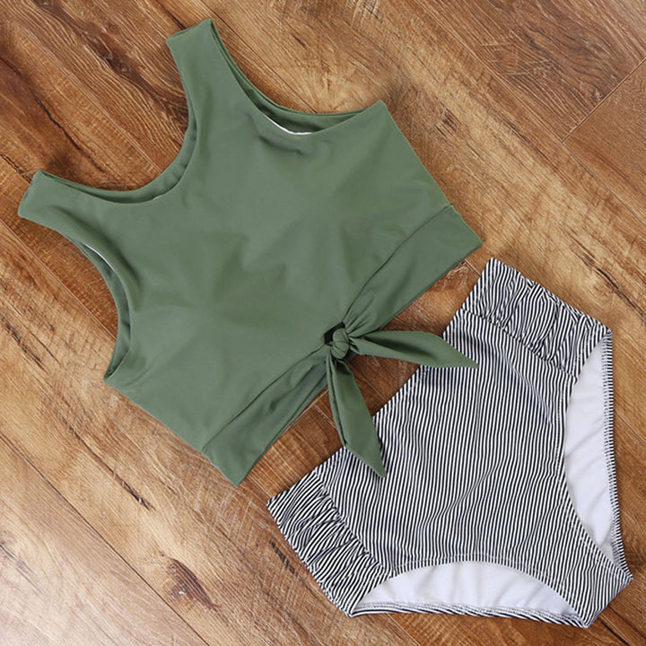 Dame Sporty bikini-sæt med moderigtigt crop-top og højtaljet trusse Skovae