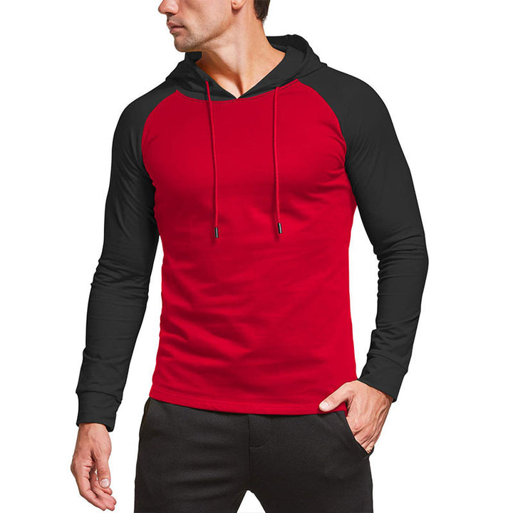 Herre hoodie med kontrastfarvede ærmer og afslappet snit Stilla
