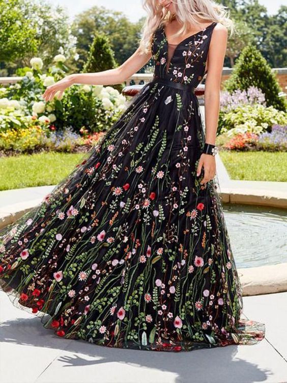 Stilla | Broderet Blomsterprint Kjole