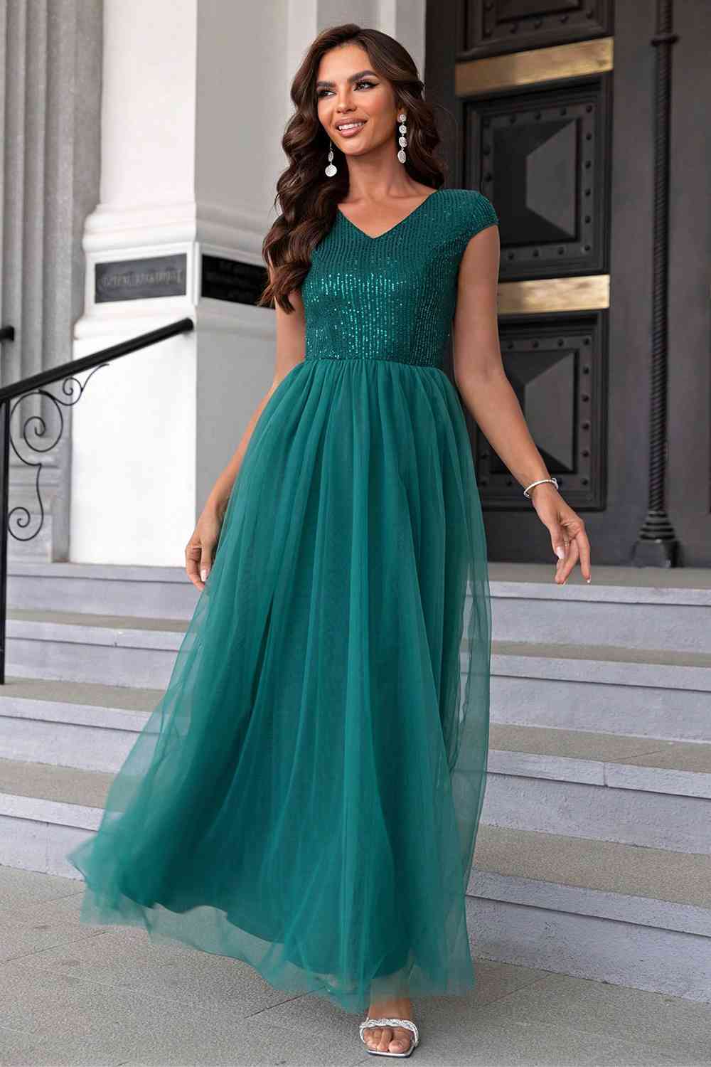 Stilla | V-hals Mesh Maxi Kjole