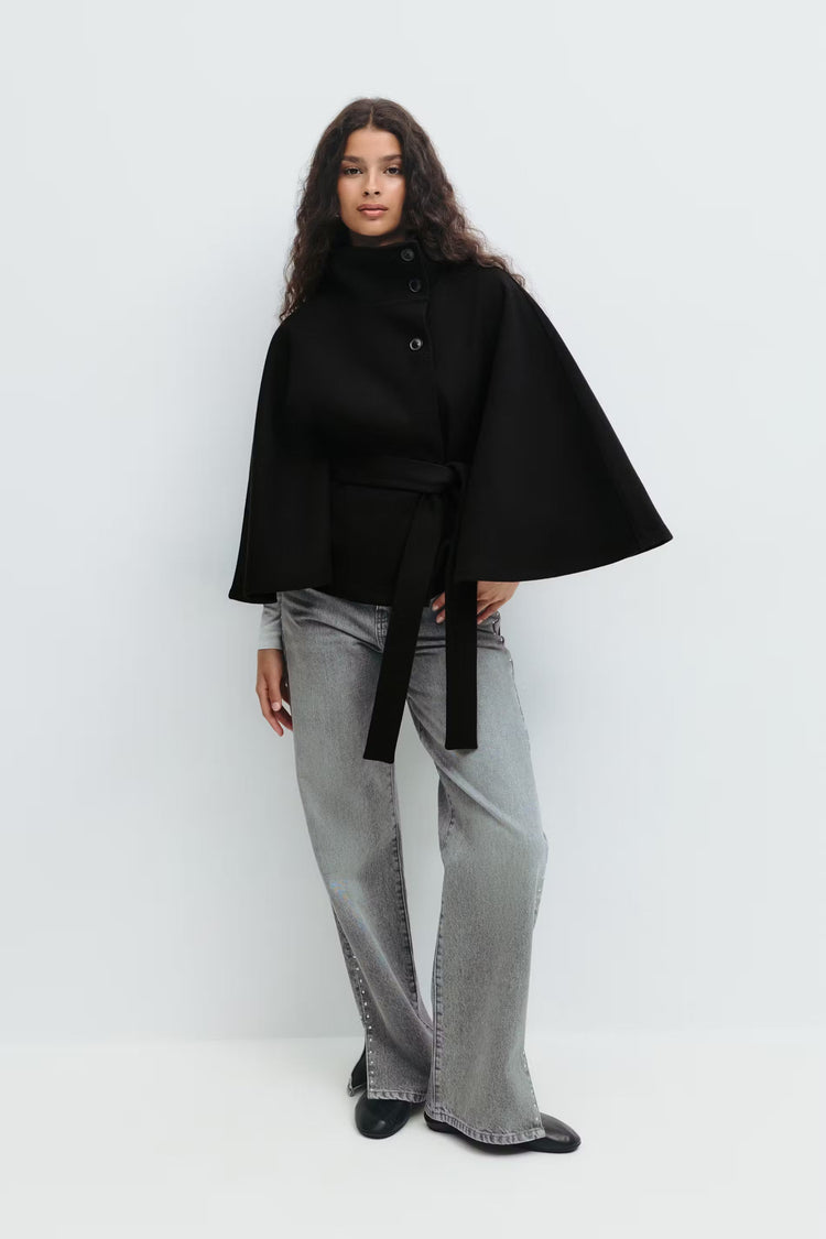 Stilla | Høj Krave Bæltemantel Elegant Minimalistisk Ydertøj