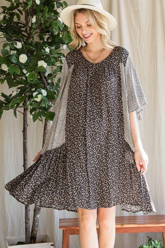Stilla | Print Ruffle Kjole