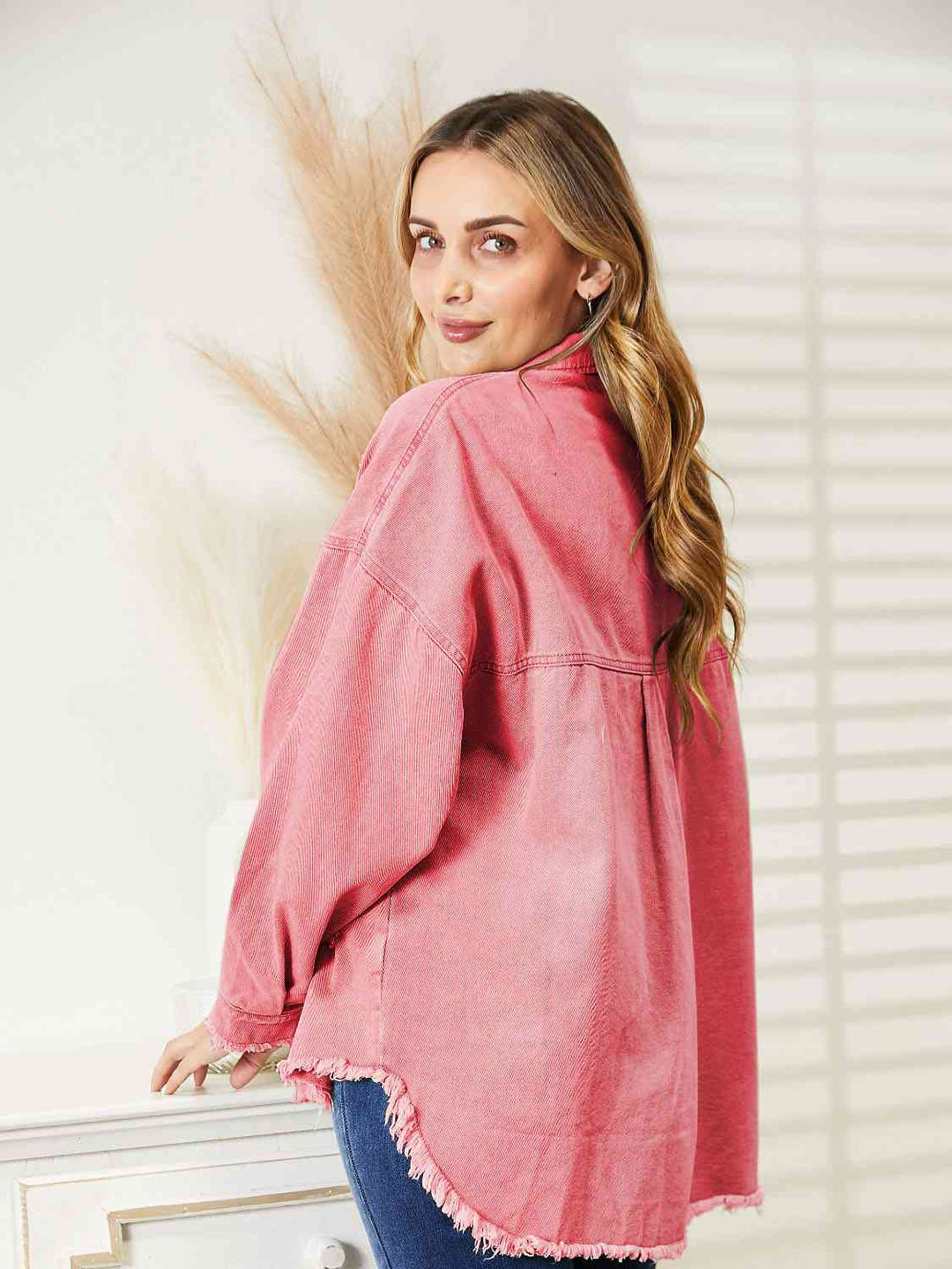 Stilla | Raw Hem Denim Jakke