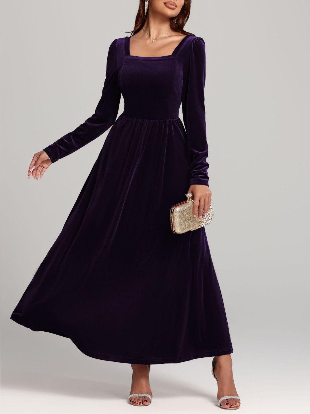 Stilla | Square Neck Langærmet Kjole