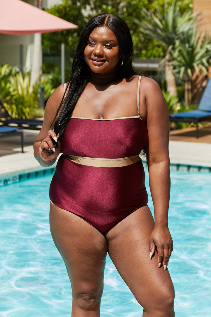Stilla | West Swim Wave Break Contrast Trim One-piece I Vin