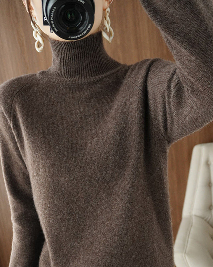 Stilla | Ensfarvet Sweatshirt med Høj Krave og Lange Ærmer