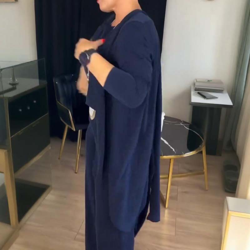 Stilla | Stilfuldt 3-Delt Sæt Bestående Af En Lang Cardigan, Top og Bukser