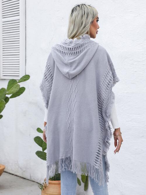 Stilla | Trim Knapperet Hætt Poncho