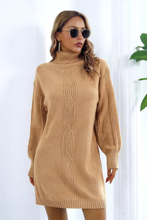 Stilla | Strikekrave Langærmet Sweater Kjole