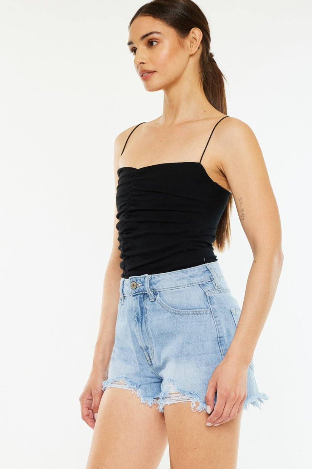 Stilla | Raw Hem Distressed Høj Talje Denim Shorts