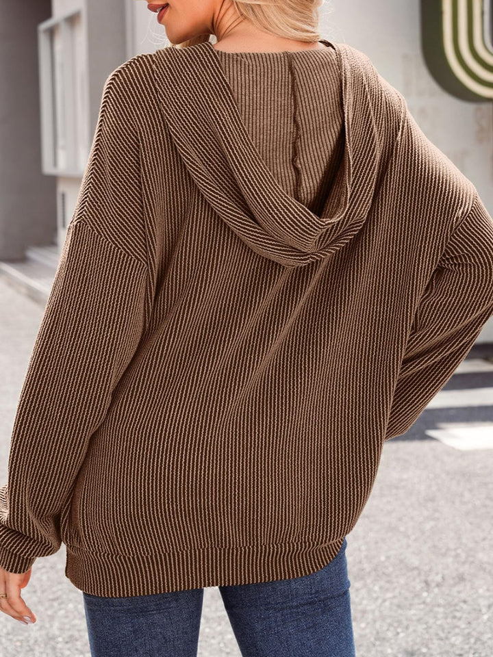 Stilla | Struktureret Sweatshirt Med Hætte Double Take Med Kængurulomme og Lange Ærmer