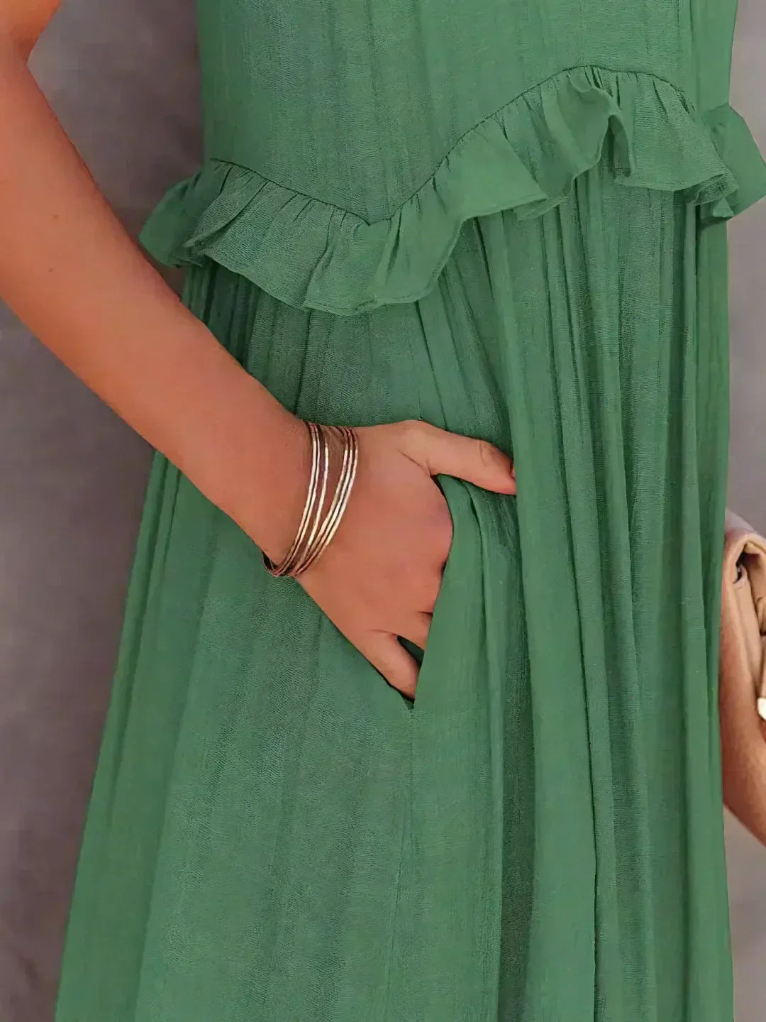 Stilla | Halter Ruffle Max Kjole