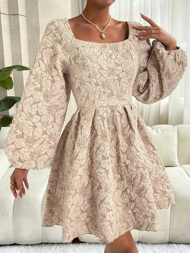 Stilla | Kjole Med Puffærmer Og Floral Broderi