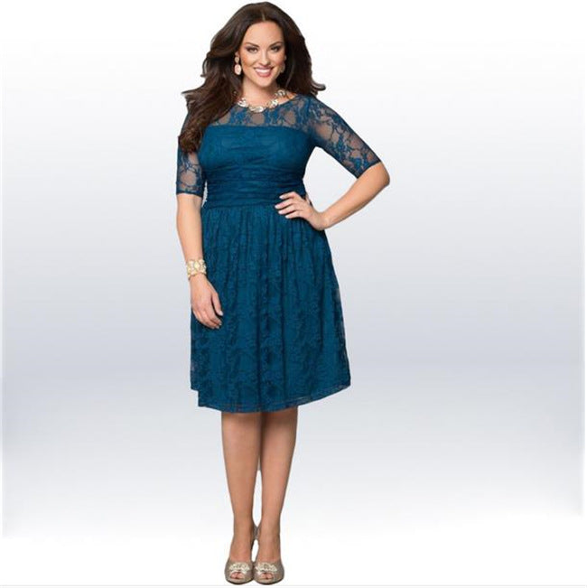Kvindernes Drømmende Blondekjole med Elegant Nederdel og Finede Detaljer Skovae