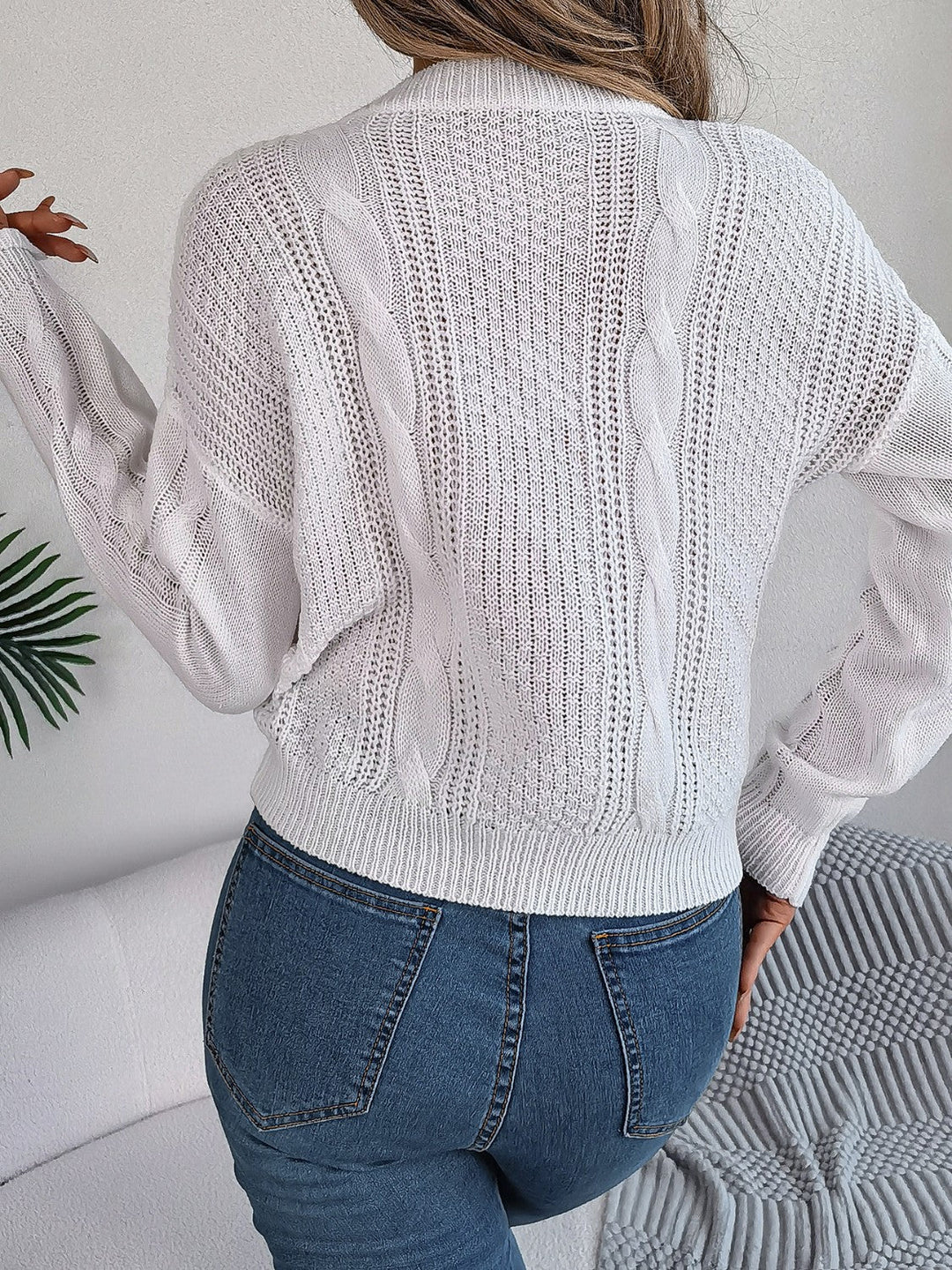 Stilla | Strikket Knap Rundt Hals Sweater