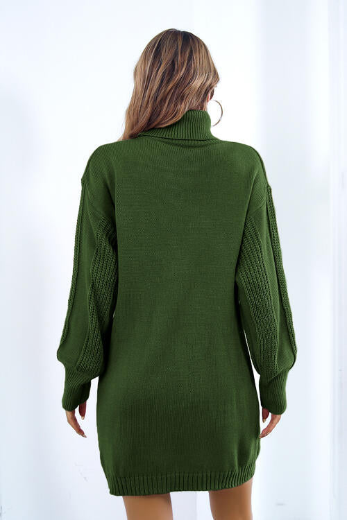 Stilla | Strikekrave Langærmet Sweater Kjole