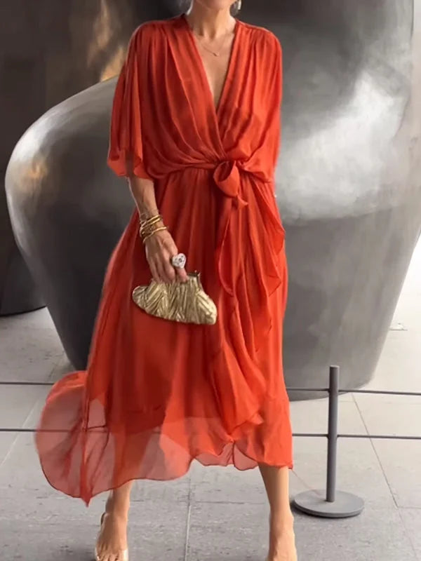 Stilla | Elegant chiffon-dress med V-hals