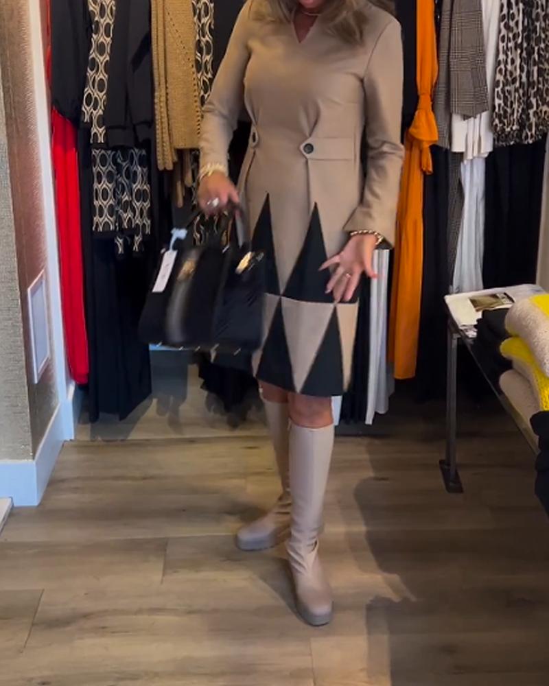 Stilla | Kjole med Geometrisk Print