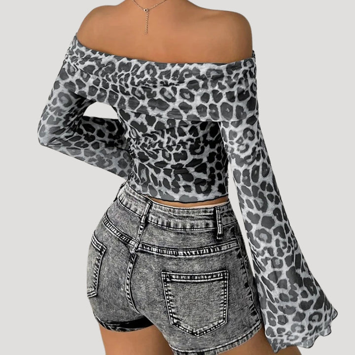Stilla | Leopardprint Off Shoulder Top