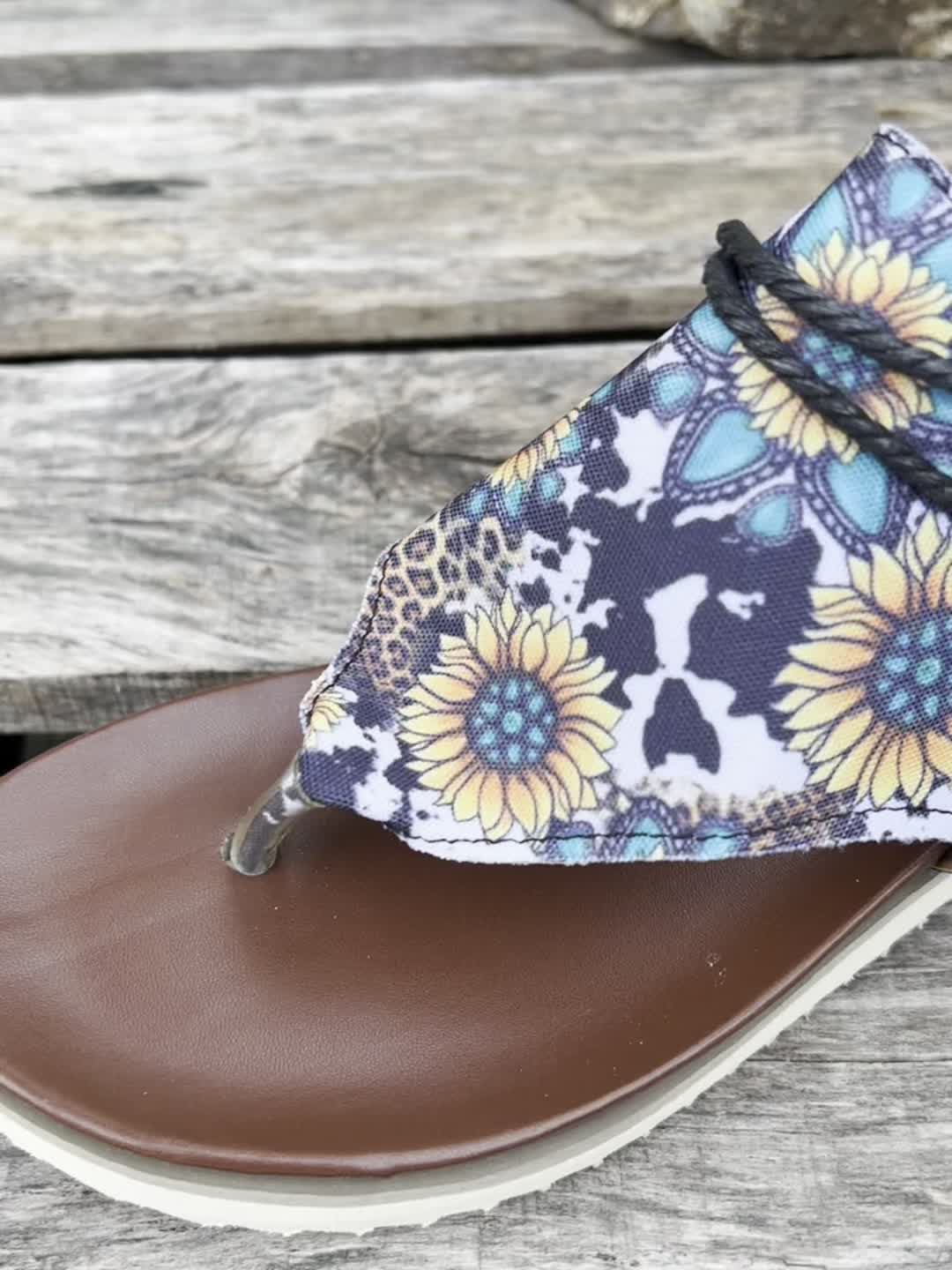 Stilla | Sandaler Med Solskinstryk Panterprint Og Batikmønster