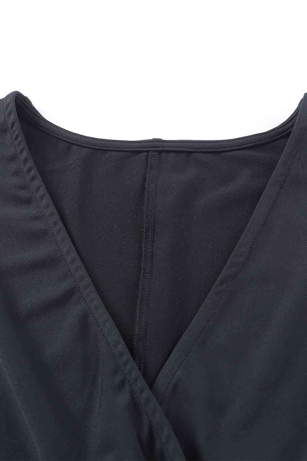 Stilla | Plunge Trekvart Ærme Jumpsuit
