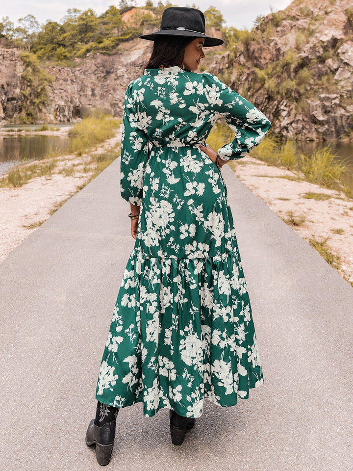 Stilla | Notched Neck Maxi Kjole