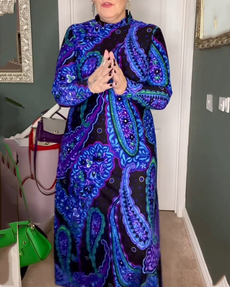 Stilla | Kjole med Paisley print