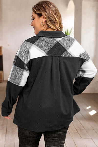 Stilla | Plus Size Karos Shacket Jakke til Damer