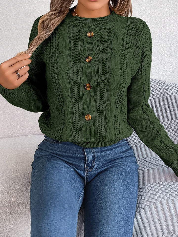 Stilla | Strikket Knap Rundt Hals Sweater