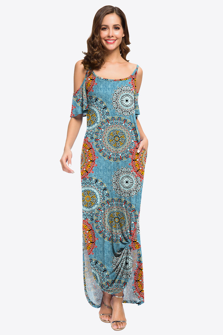 Stilla | Scoop Neck Cold-Shoulder Maxi Dress