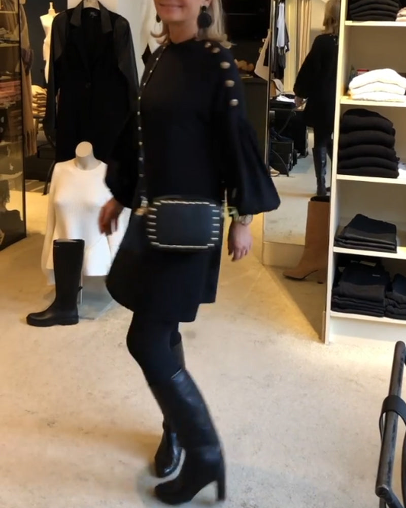 Stilla | Sort kjole med lanternesleeves