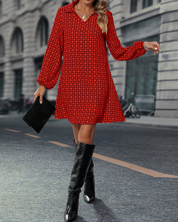 Stilla | Trykt kjole med revers