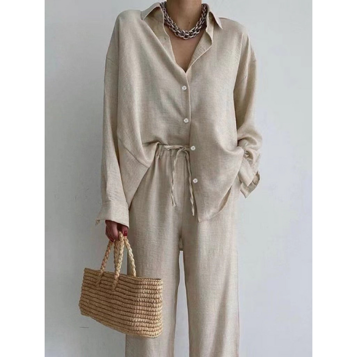 Stilla | Feminin Dame Ensemble