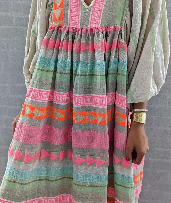 Stilla | Elegant og Stilfuld Sommerkjole