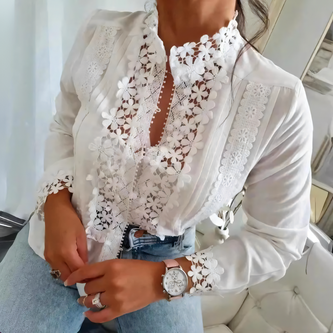 Stilla | Bluse af spids med blomsterdesign
