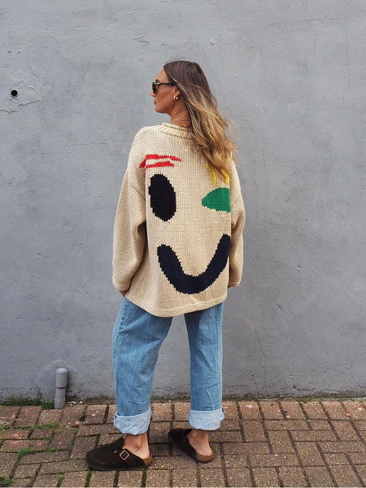 Stilla | Strikpullover I Kunstnerstil - Behagelig Fritidsjumper med Abstrakt Ansigtmønster