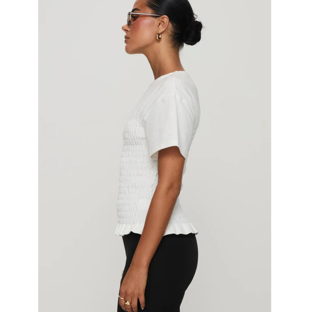 Stilla | Hudtrends for kvinder