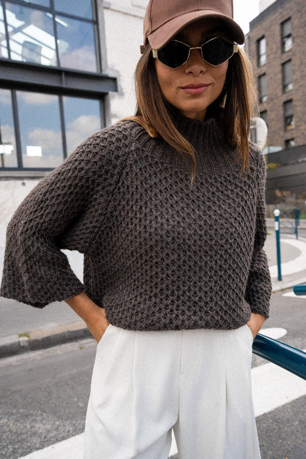 Stilla | Behagelig brun kortærmet cashmere rullekravepullover Ideel til vinteren
