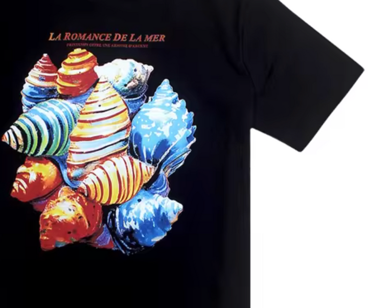 Stilla | T Shirt med muslingetryk