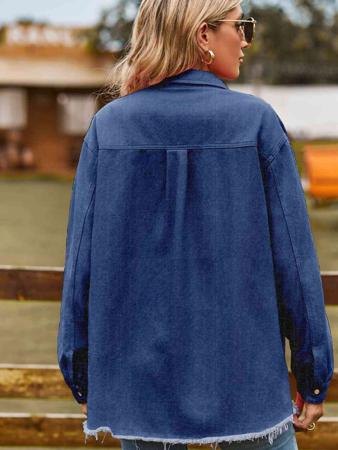 Stilla | Op Krave Hals Raw Hem Denim Top